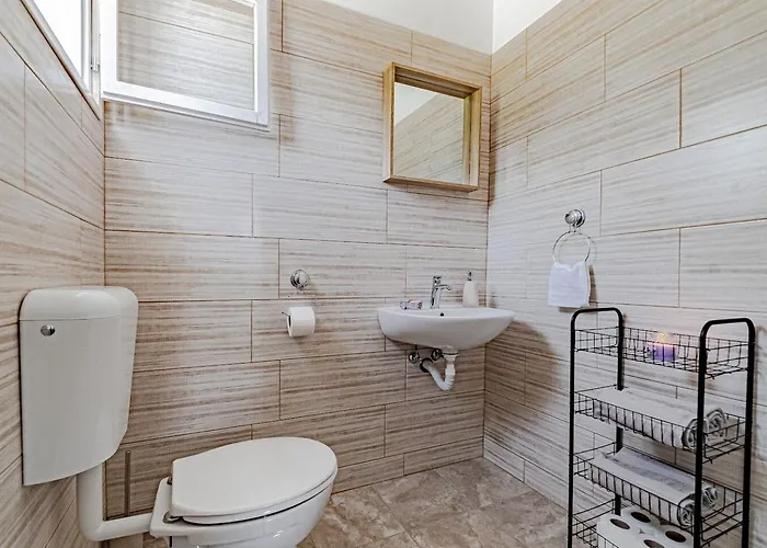 House Komadic Raja Nyaraló Blato