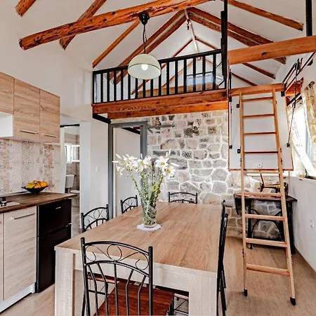 펜션 House Komadic Raja Blato (Korcula)