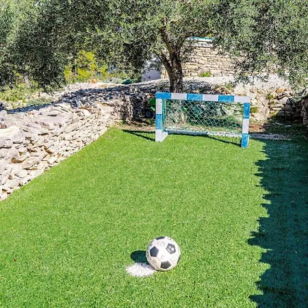 펜션 House Komadic Raja